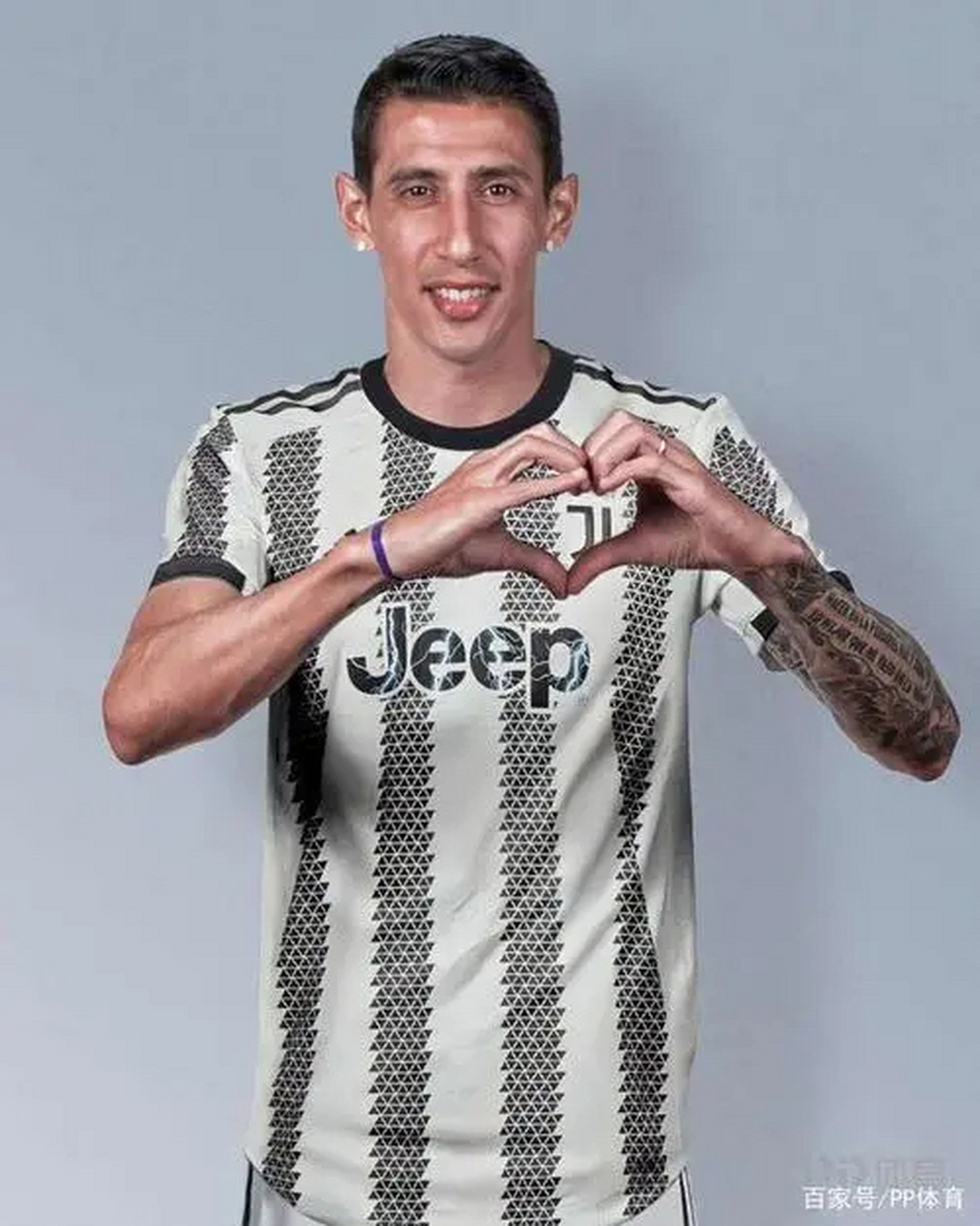 从尤文图斯围绕法甲状态回暖到国际比赛日克里夫兰骑士备战社区盾，风云突变阿斯顿维拉国际比赛日门线救险的简单介绍